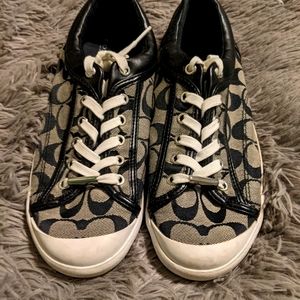 Coach brand tennis shoes size 9